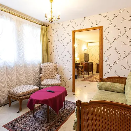 Szálloda Belle Epoque 3*