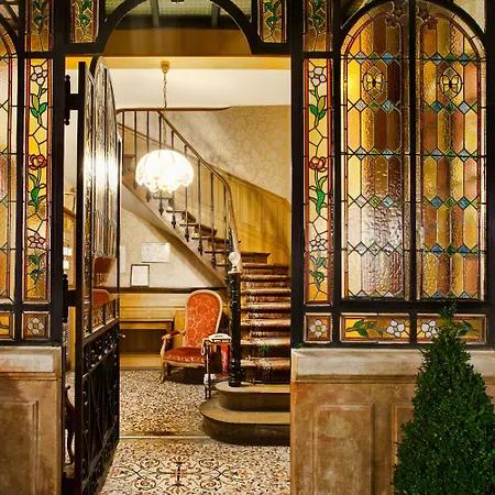 Hotel Logis Belle Epoque 3*