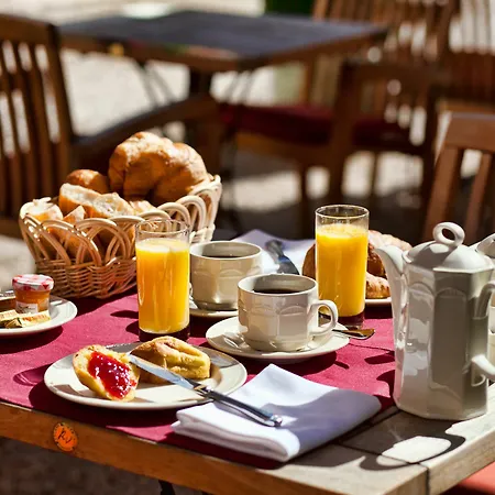 Hotel Belle Epoque