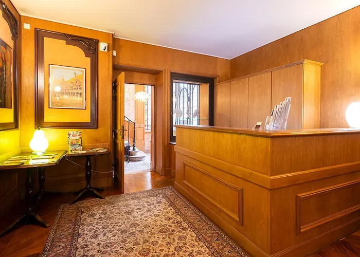 Готель Logis Belle Epoque