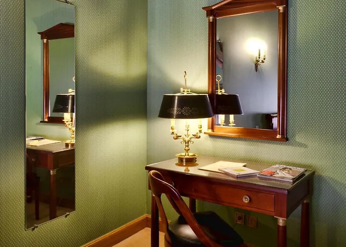 Готель Logis Belle Epoque