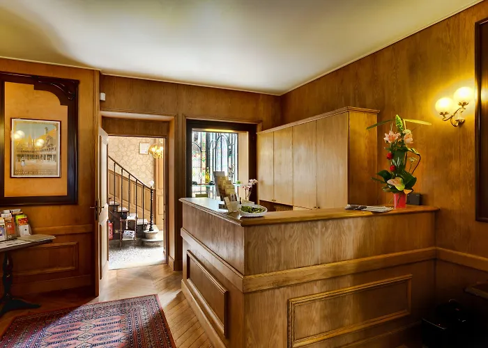 Logis Belle Epoque ホテル ボーヌ