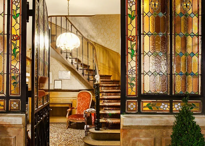 Готель Logis Belle Epoque 3*